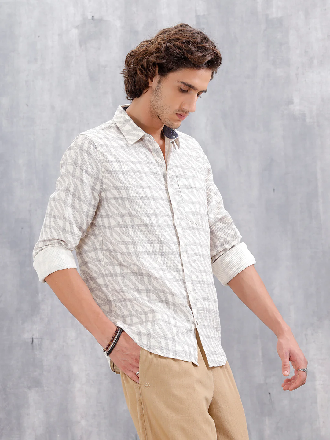Textured Printed Slim Fit Shirt | Off White - Image 4
