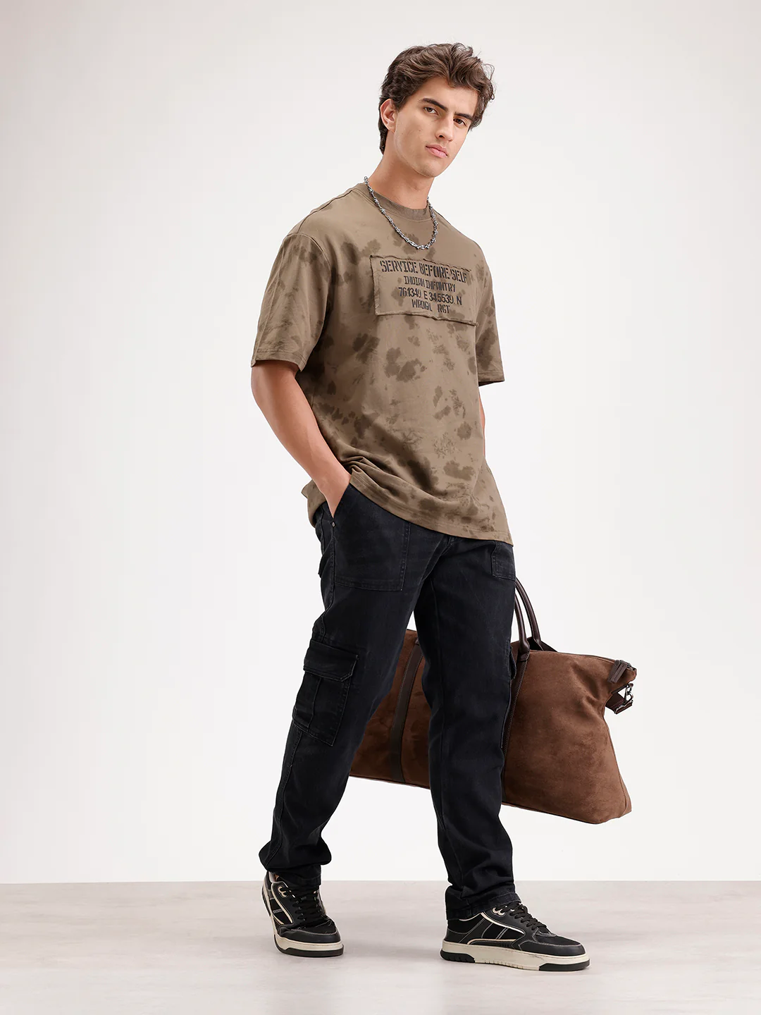 Washed effect tshirt with chest print | Olive - Image 2