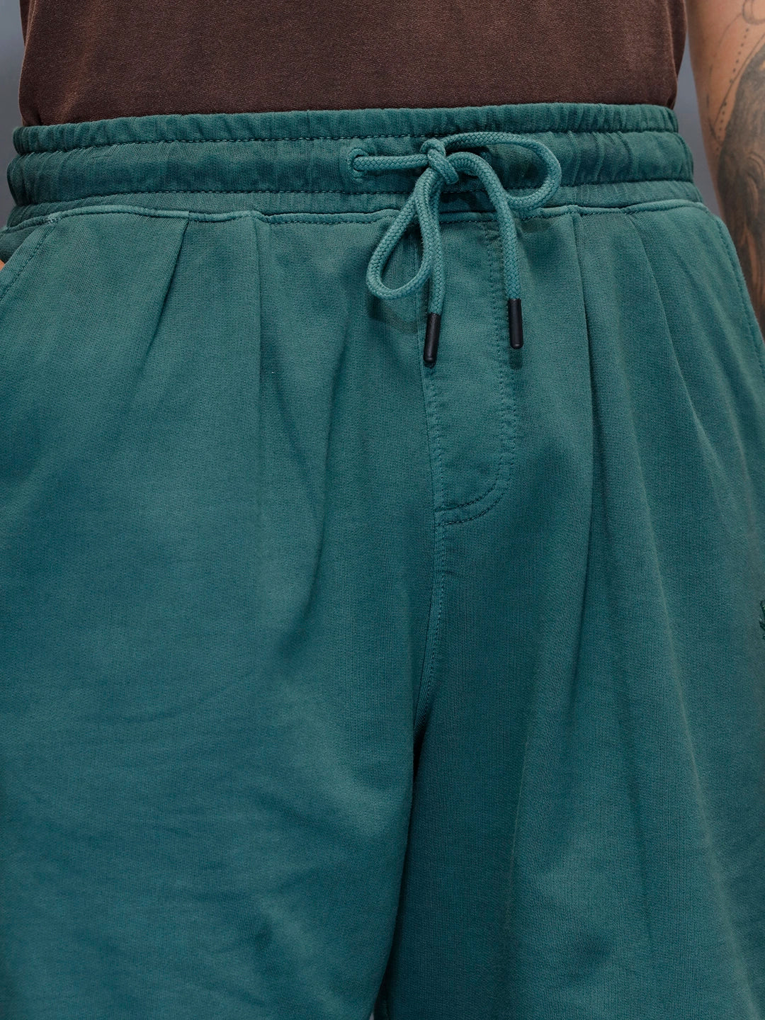 Washed Men's Casual Oversized Fit Shorts | Dark Green - Image 5