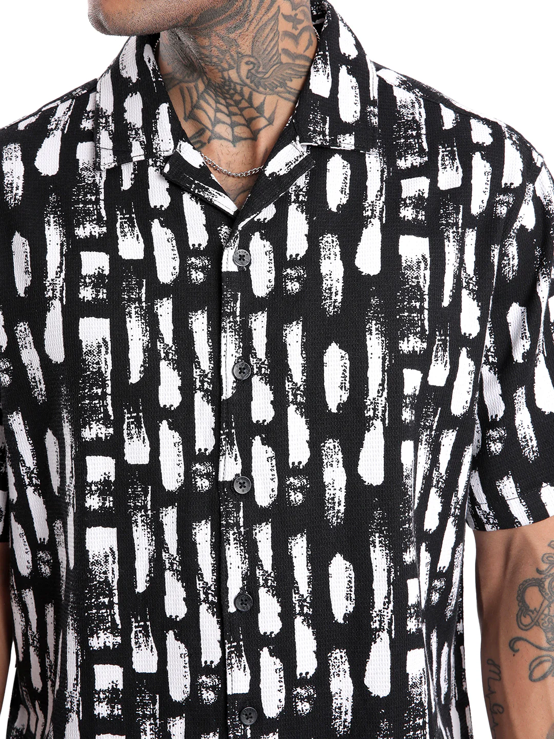 White Strokes AOP Black Shirt - Image 5