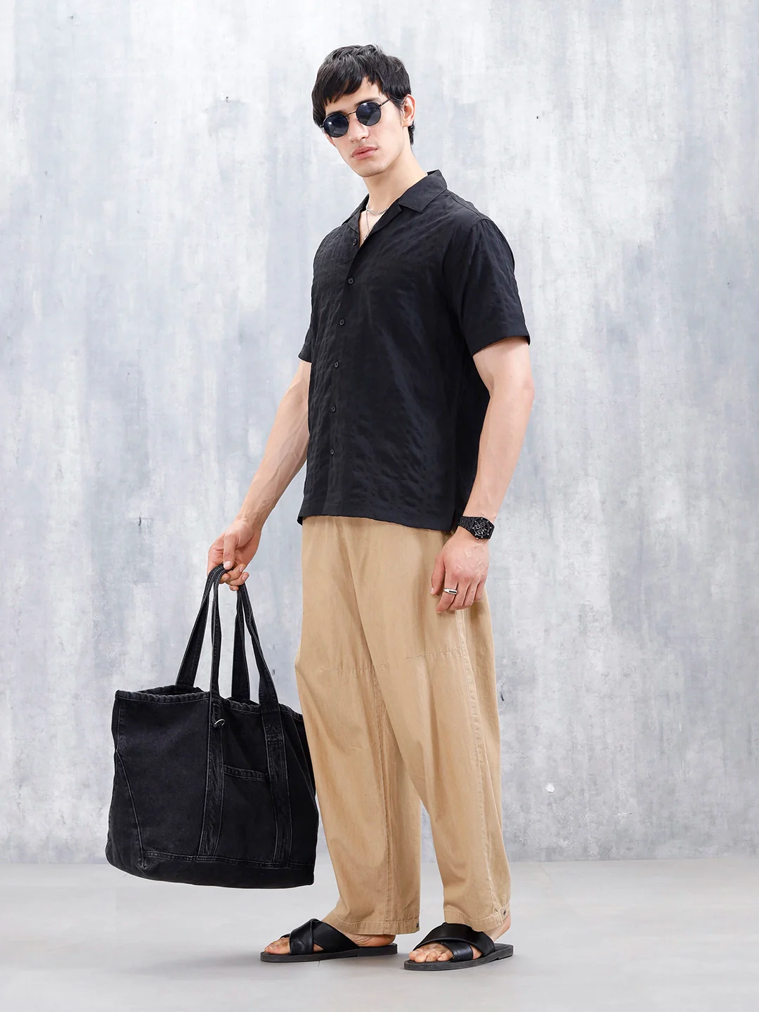 Wrogn Mens Casual Textured Comfort Fit Shirt | Black - Image 2
