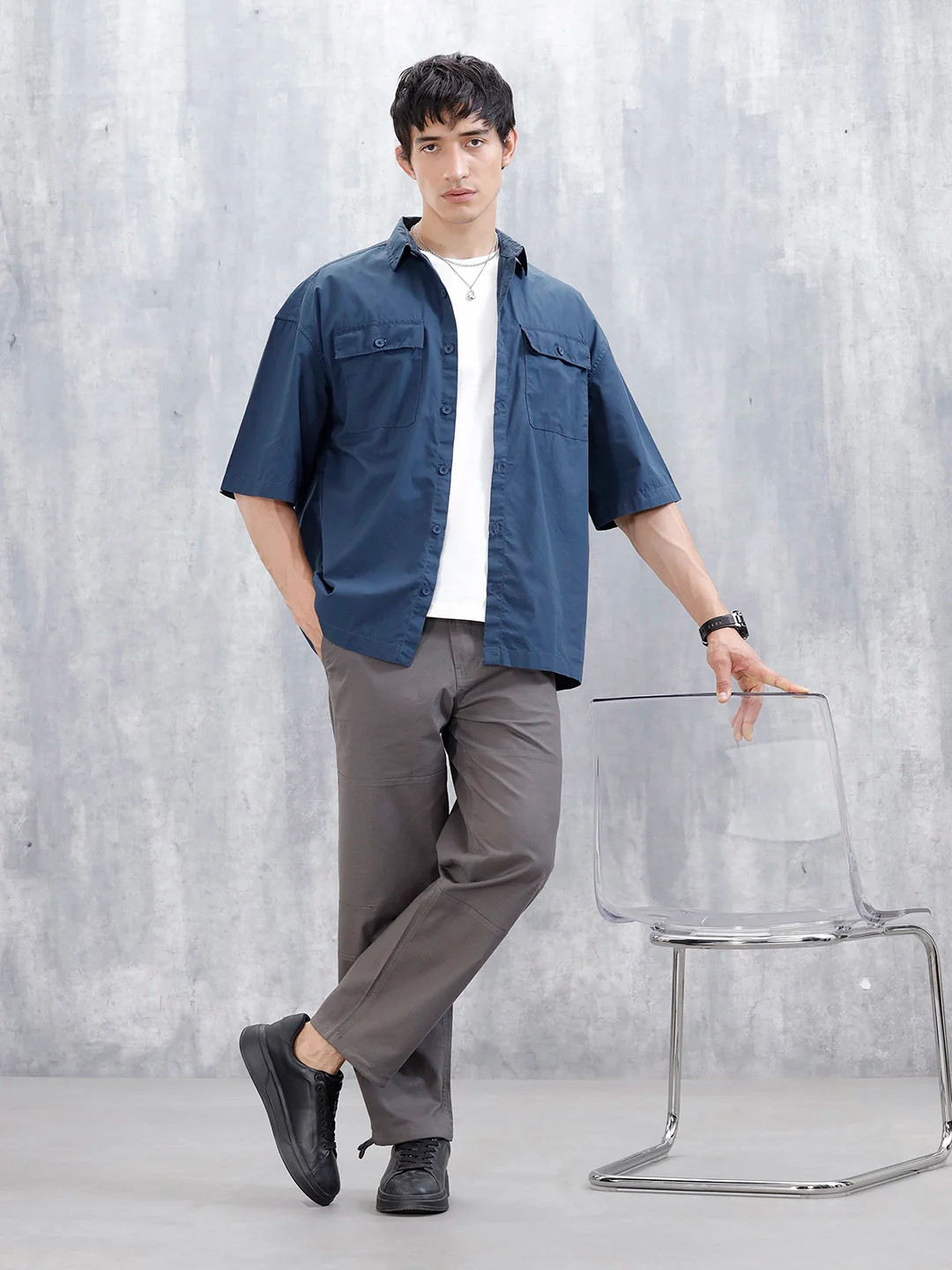 Wrogn Men's Oversized Plus Double Pocket Shirt | Blue - Image 2