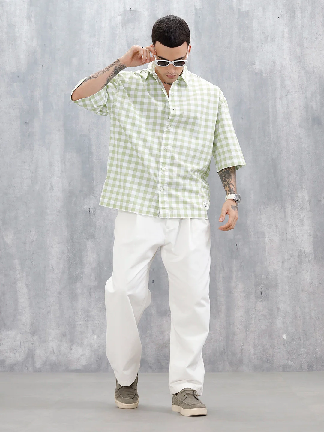 Wrogn Men's Oversized Plus Tonal Checked Shirt | Green - Image 2